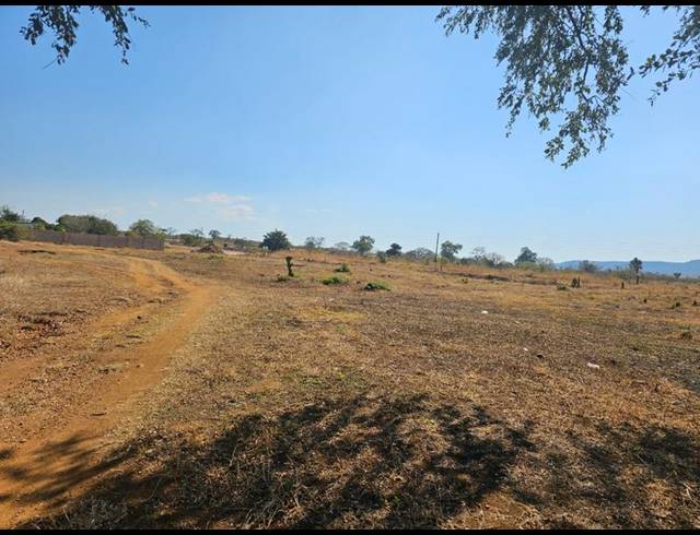 LAND FOR SALE IN MANGONDI